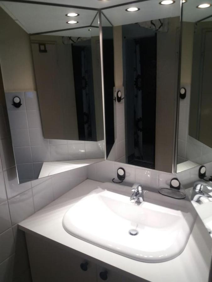 וינה Geraeumige Zentrumsnahe Altbauwohnung מראה חיצוני תמונה